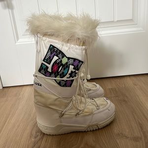 dc chalet snow moon boots